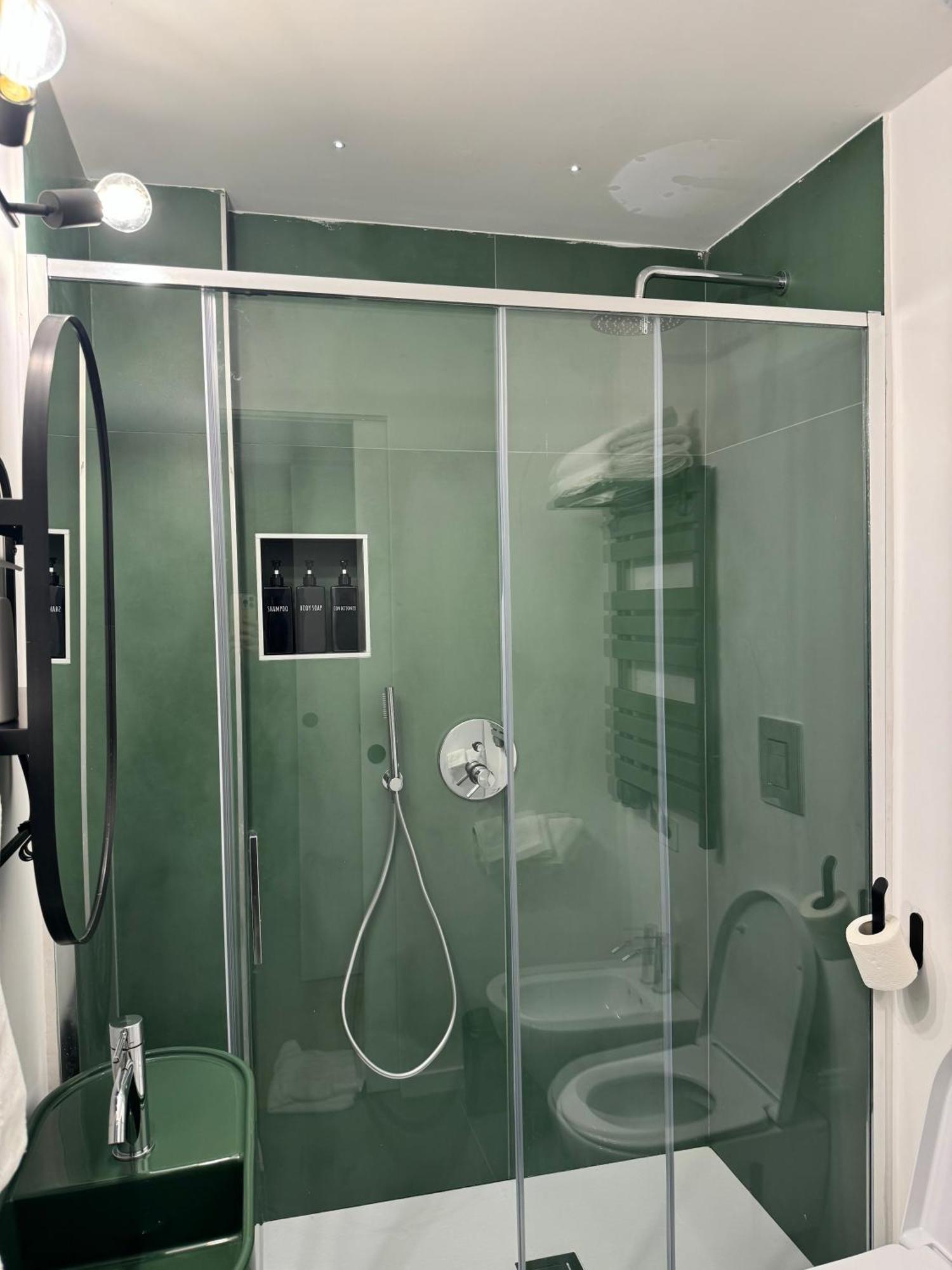 Alma De Chiaja - Design Suites & Apartments 那不勒斯 外观 照片